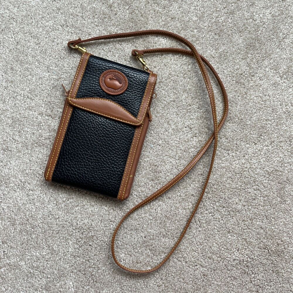 Vintage Dooney & Bourke Crossbody Wallet Bag Black All Weather Leather 90s 8x5x1